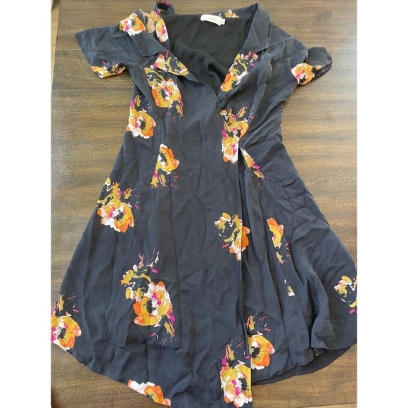 A.L.C. Dresses & Skirts - A.L.C. Black Floral Print Silk Dress Size 4 Short Sleeve Career Party